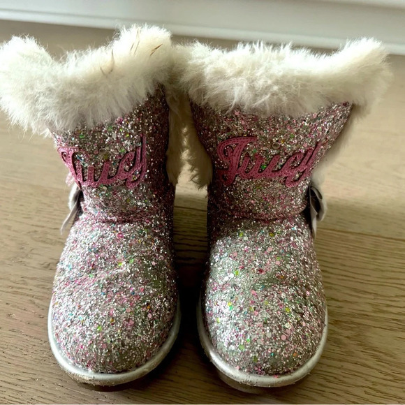 Juicy Couture Lil Windsor faux fur/glitter boots size 11 - Picture 2 of 7
